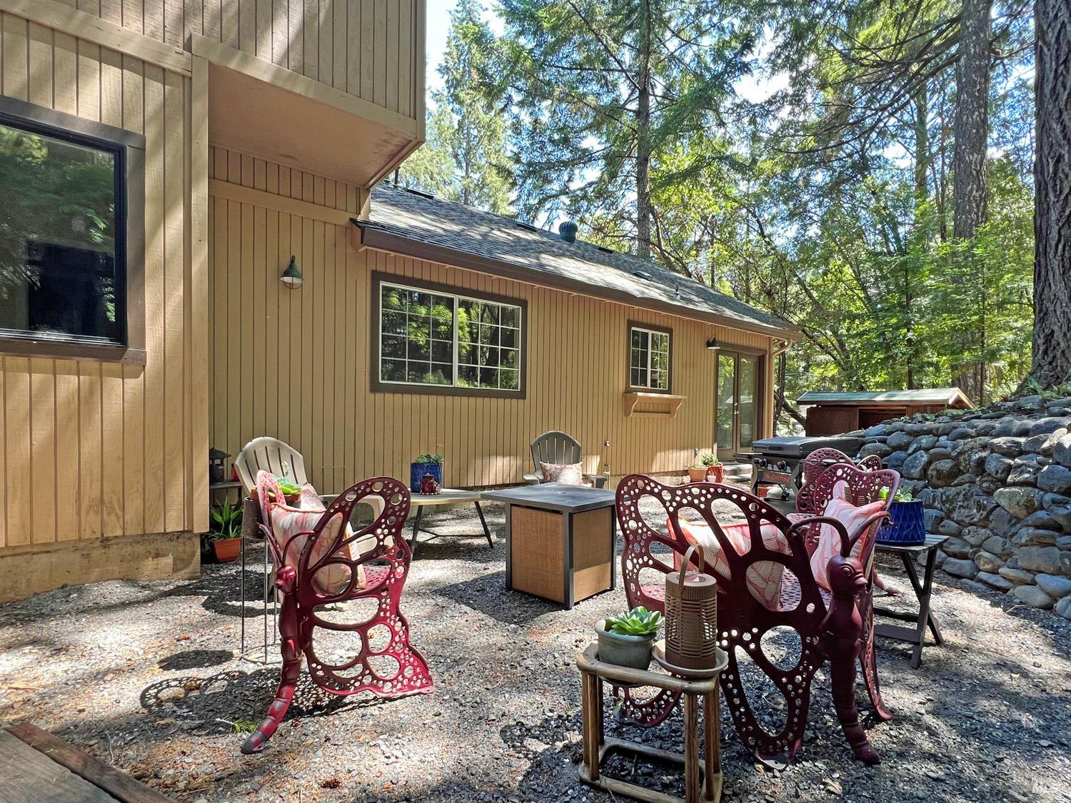 Detail Gallery Image 34 of 39 For 24034 Willow Ln, Willits,  CA 95490 - 3 Beds | 3 Baths