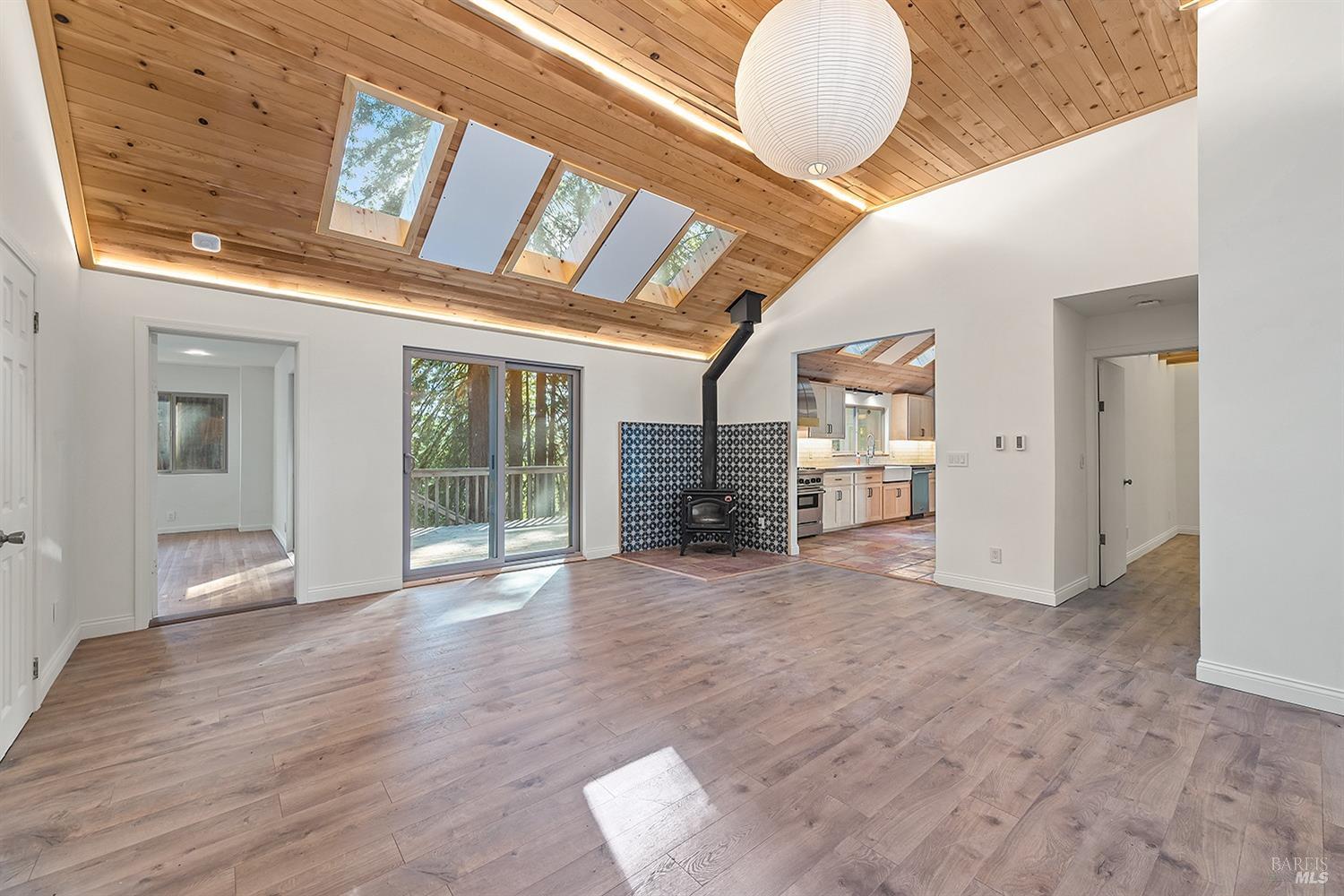 Detail Gallery Image 14 of 50 For 17075 Fitzpatrick Ln, Occidental,  CA 95465 - 3 Beds | 3 Baths