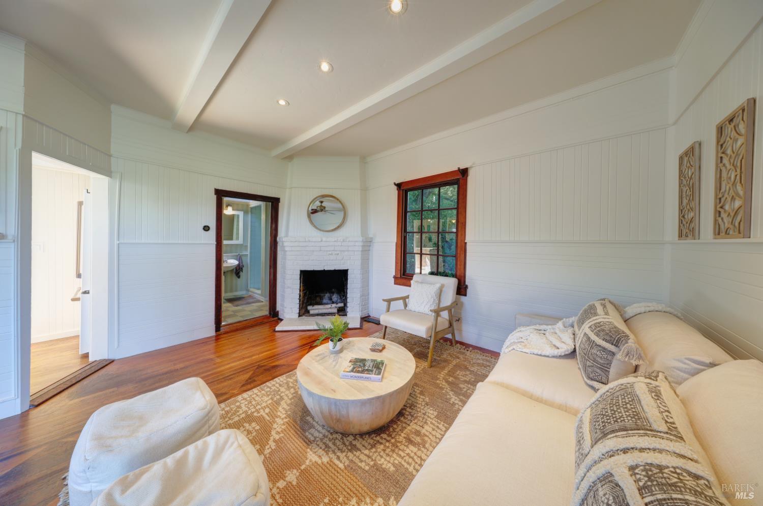Detail Gallery Image 14 of 30 For 47 Woodside Ln, Mill Valley,  CA 94941 - 2 Beds | 2 Baths