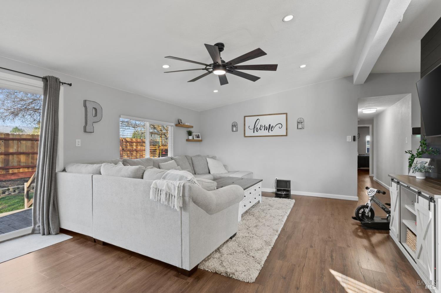Detail Gallery Image 15 of 52 For 491 Aberdeen Way, Vacaville,  CA 95687 - 3 Beds | 2 Baths