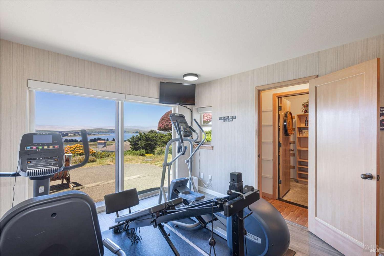 Detail Gallery Image 38 of 61 For 1513 Sea Way, Bodega Bay,  CA 94923 - 3 Beds | 2/1 Baths