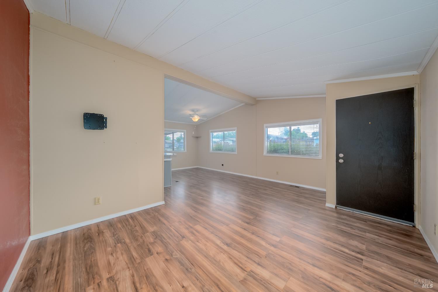 Detail Gallery Image 15 of 38 For 5330 Lakeshore Blvd 32, Lakeport,  CA 95453 - 2 Beds | 1/1 Baths
