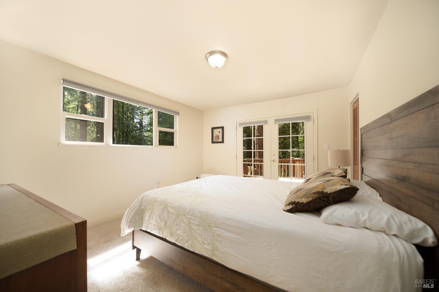 Detail Gallery Image 11 of 25 For 15213 Wee Way, Guerneville,  CA 95446 - 3 Beds | 2 Baths