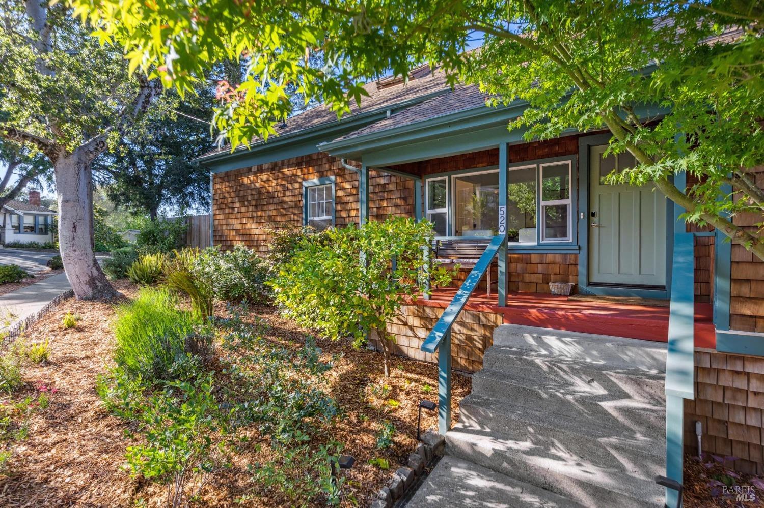 Detail Gallery Image 6 of 99 For 516 Howard St, Petaluma,  CA 94952 - – Beds | – Baths