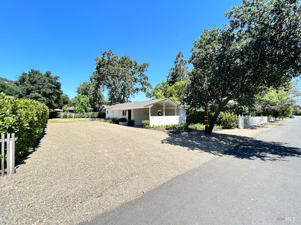 Detail Gallery Image 13 of 37 For 2180 Monroe St, Yountville,  CA 94599 - – Beds | – Baths