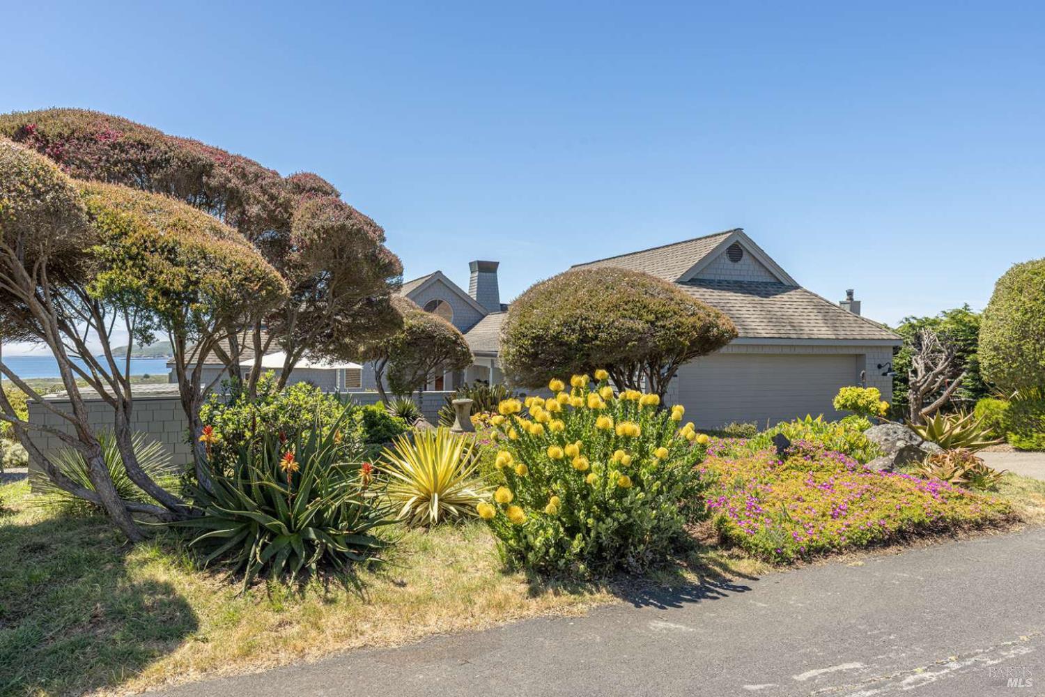 Detail Gallery Image 1 of 61 For 1513 Sea Way, Bodega Bay,  CA 94923 - 3 Beds | 2/1 Baths