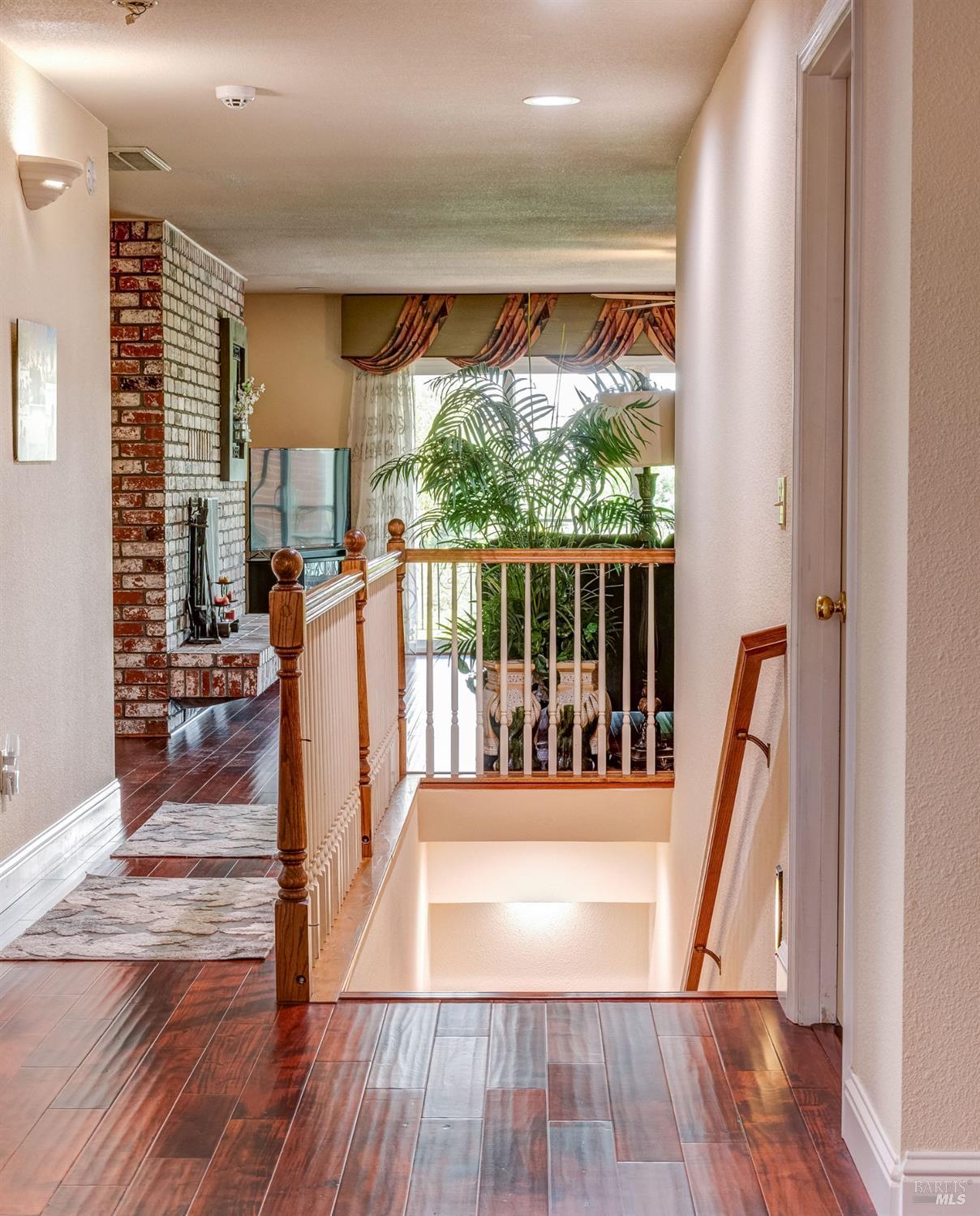 Detail Gallery Image 10 of 31 For 32 Romine Way, Vallejo,  CA 94591 - 5 Beds | 3 Baths