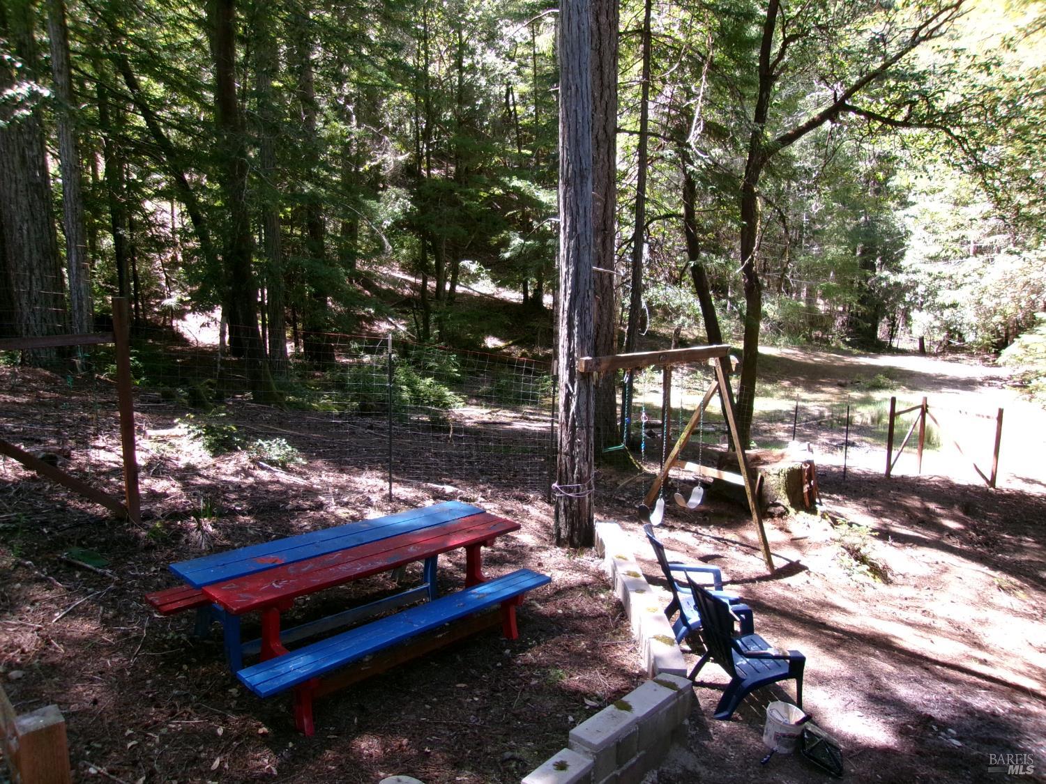 Detail Gallery Image 9 of 12 For 24580 Lilac Rd, Willits,  CA 95490 - 4 Beds | 2 Baths