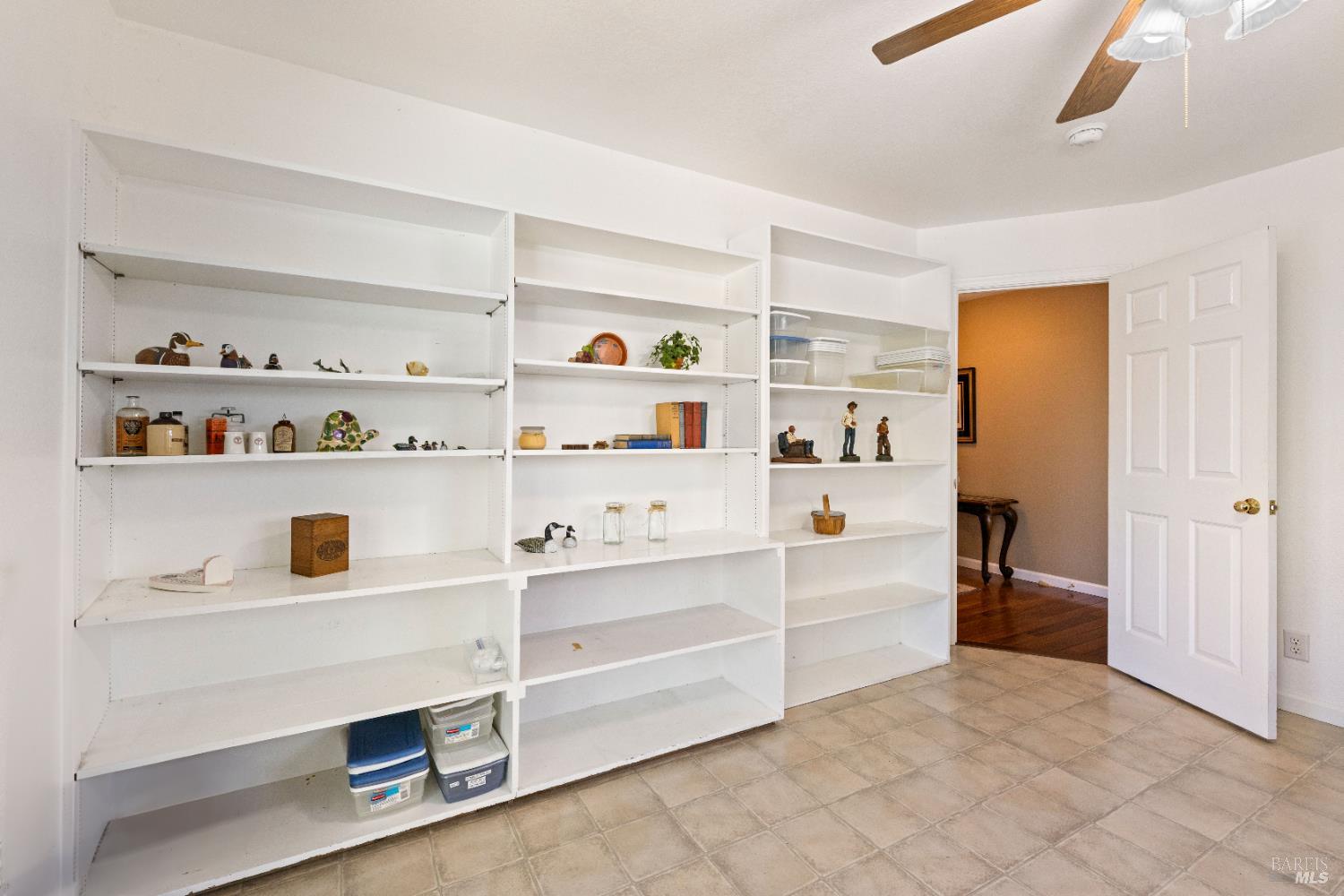 Detail Gallery Image 9 of 59 For 565 Bass Ln, Clearlake Oaks,  CA 95423 - 3 Beds | 2 Baths