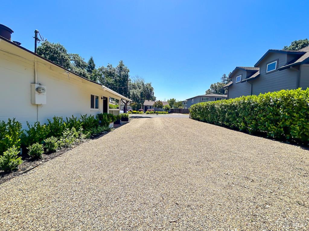 Detail Gallery Image 15 of 37 For 2180 Monroe St, Yountville,  CA 94599 - – Beds | – Baths