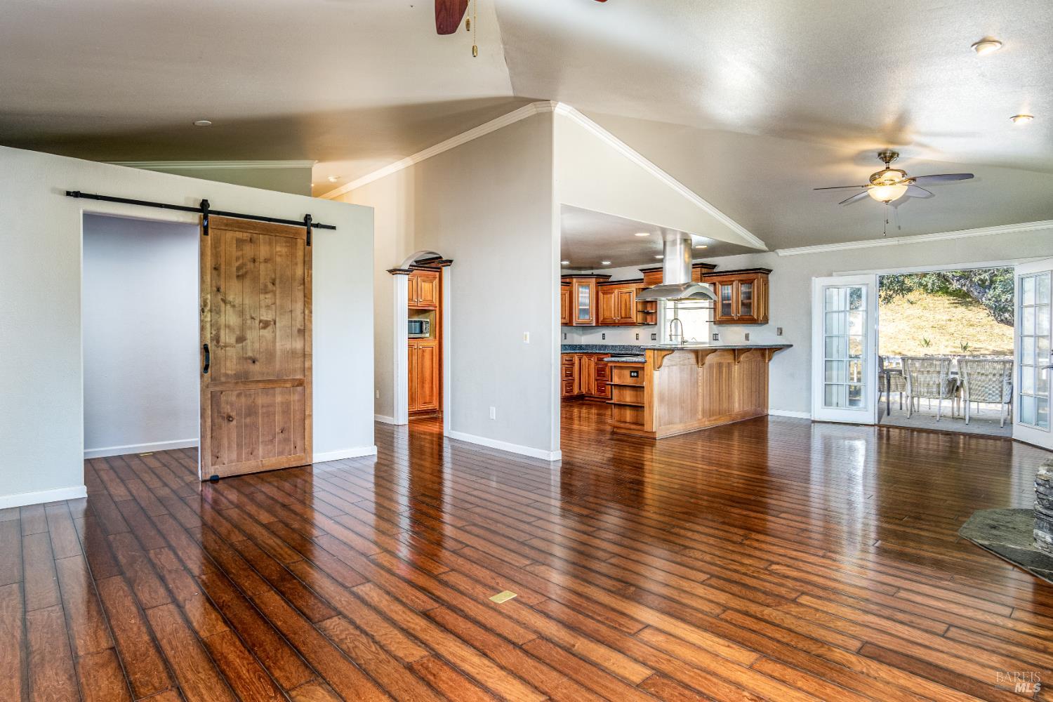 Detail Gallery Image 4 of 53 For 16544 Hacienda Ct, Hidden Valley Lake,  CA 95467 - 5 Beds | 3 Baths