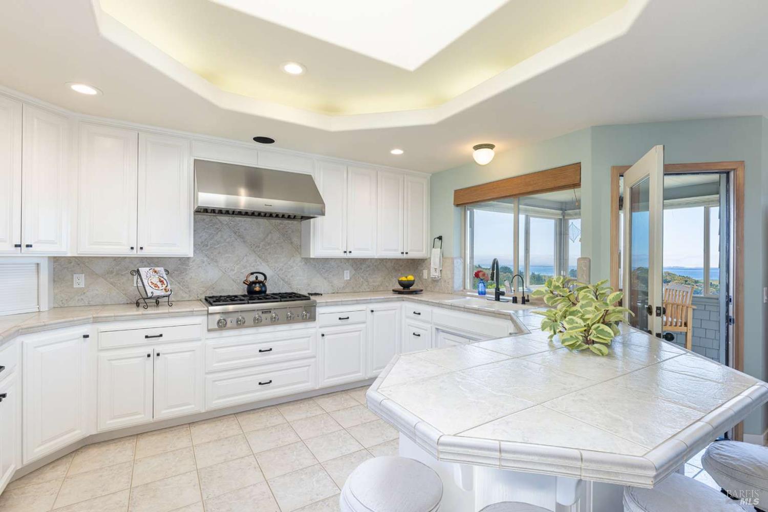 Detail Gallery Image 24 of 61 For 1513 Sea Way, Bodega Bay,  CA 94923 - 3 Beds | 2/1 Baths