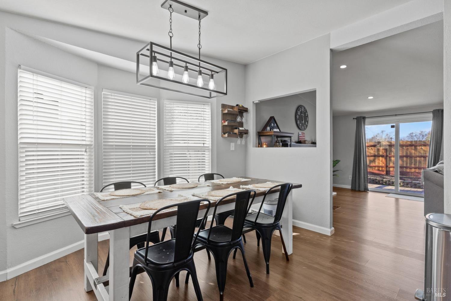 Detail Gallery Image 23 of 52 For 491 Aberdeen Way, Vacaville,  CA 95687 - 3 Beds | 2 Baths