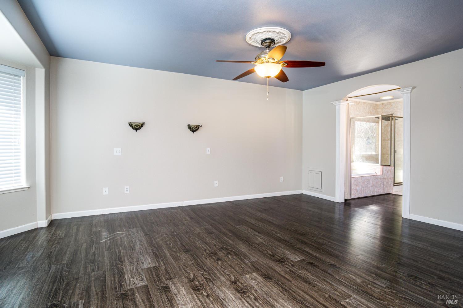 Detail Gallery Image 27 of 53 For 16544 Hacienda Ct, Hidden Valley Lake,  CA 95467 - 5 Beds | 3 Baths