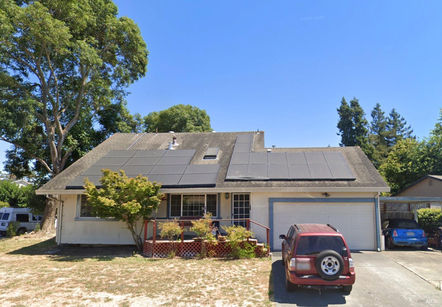 Detail Gallery Image 1 of 1 For 1582 Anna Way, Petaluma,  CA 94954 - 4 Beds | 2 Baths