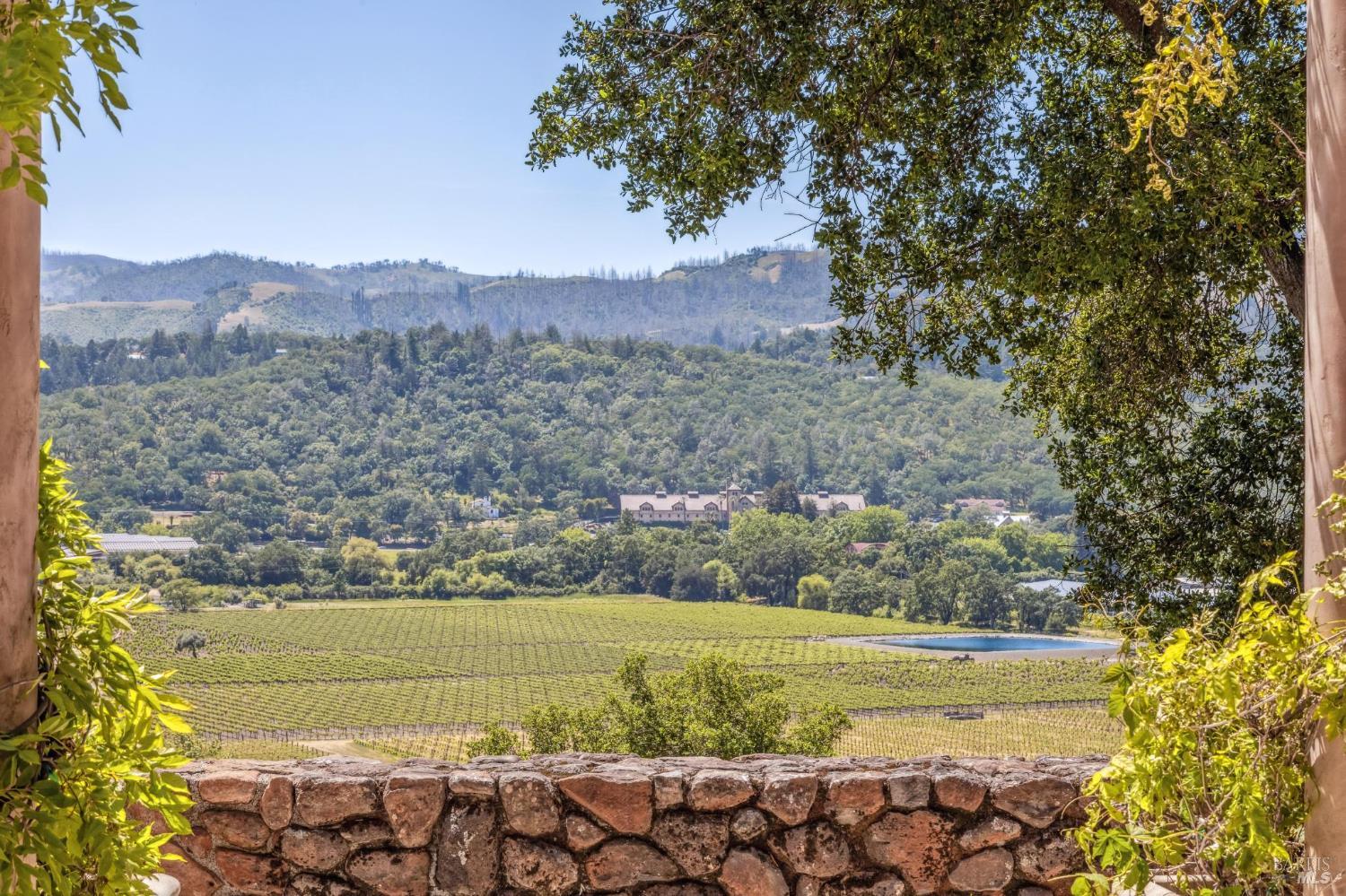 Detail Gallery Image 5 of 83 For 107 Knoll Ct, Saint Helena,  CA 94574 - 4 Beds | 3/1 Baths