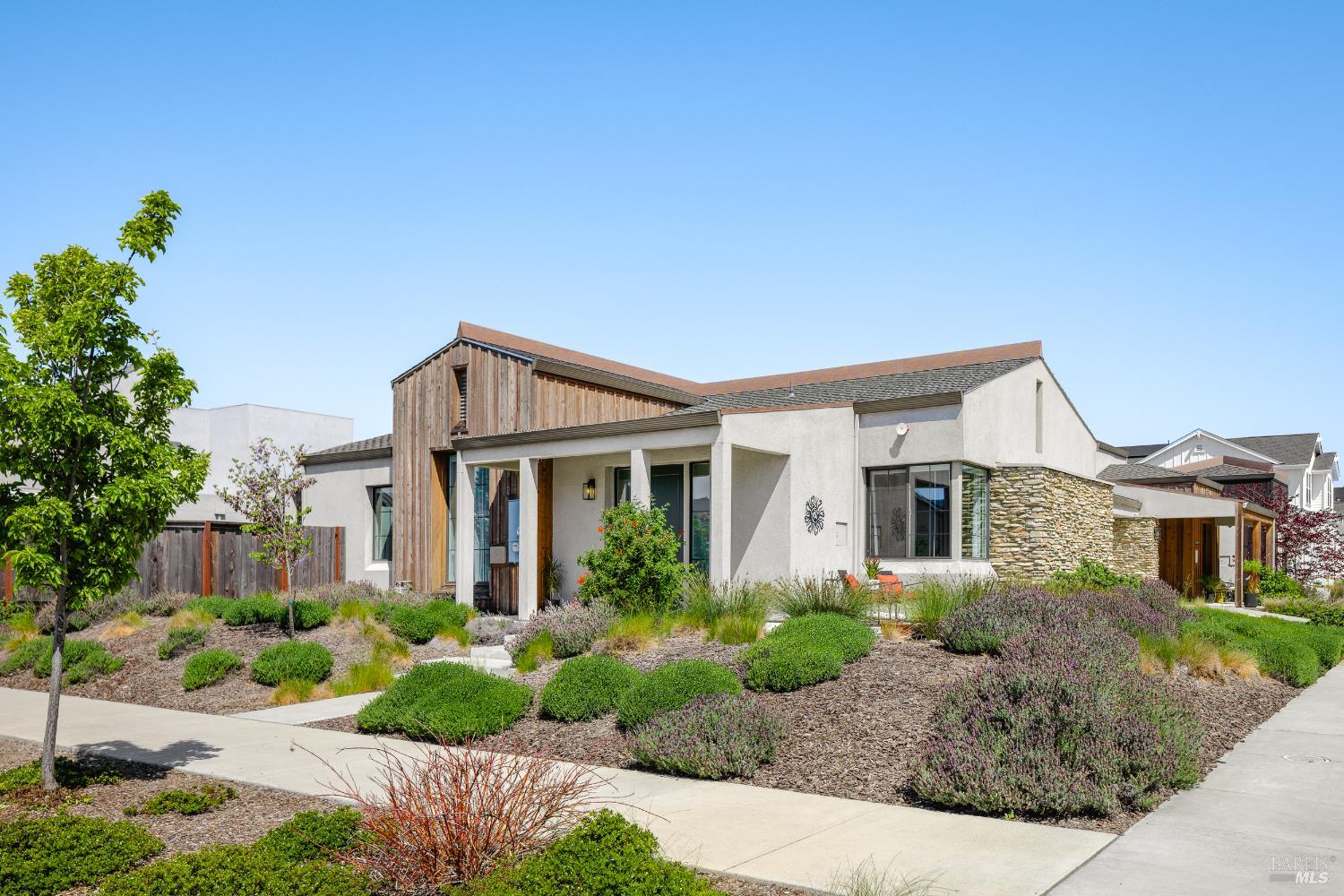 Detail Gallery Image 27 of 32 For 1455 Acorn Way, Windsor,  CA 95492 - 3 Beds | 2 Baths
