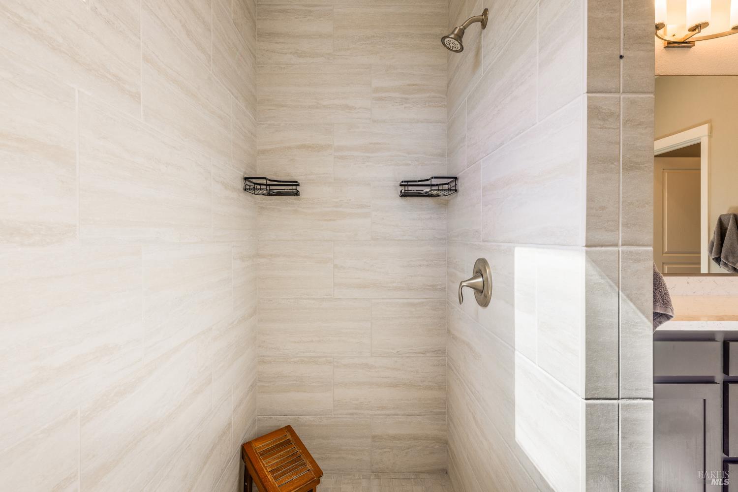 Detail Gallery Image 17 of 32 For 1455 Acorn Way, Windsor,  CA 95492 - 3 Beds | 2 Baths