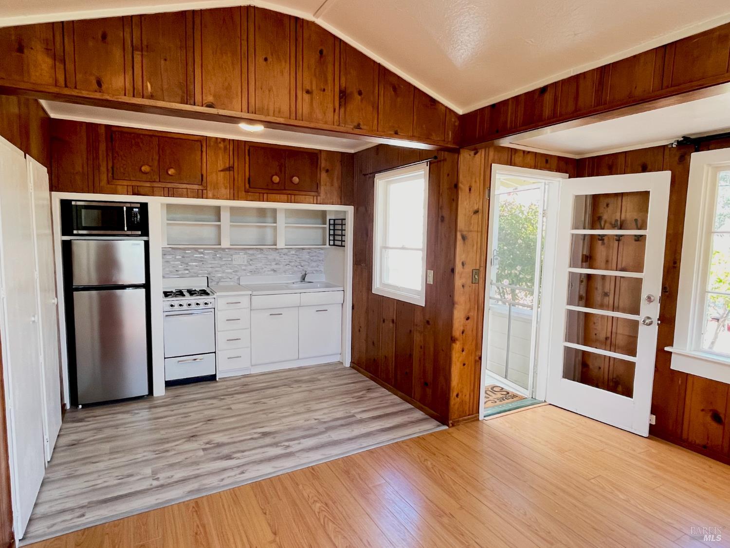 Detail Gallery Image 10 of 19 For 14 Belle Ave a,  San Rafael,  CA 94901 - 0 Beds | 1 Baths