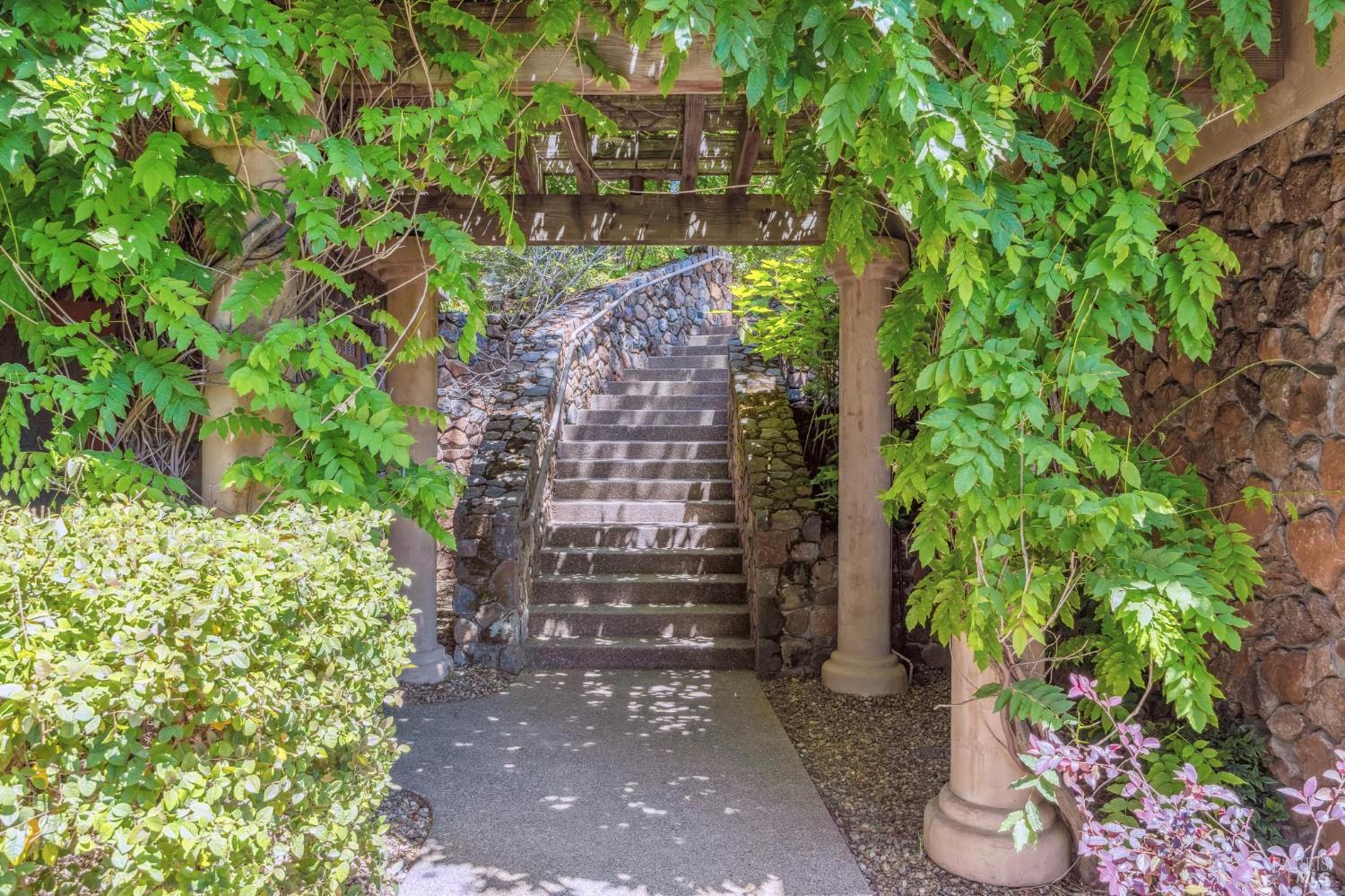 Detail Gallery Image 73 of 83 For 107 Knoll Ct, Saint Helena,  CA 94574 - 4 Beds | 3/1 Baths