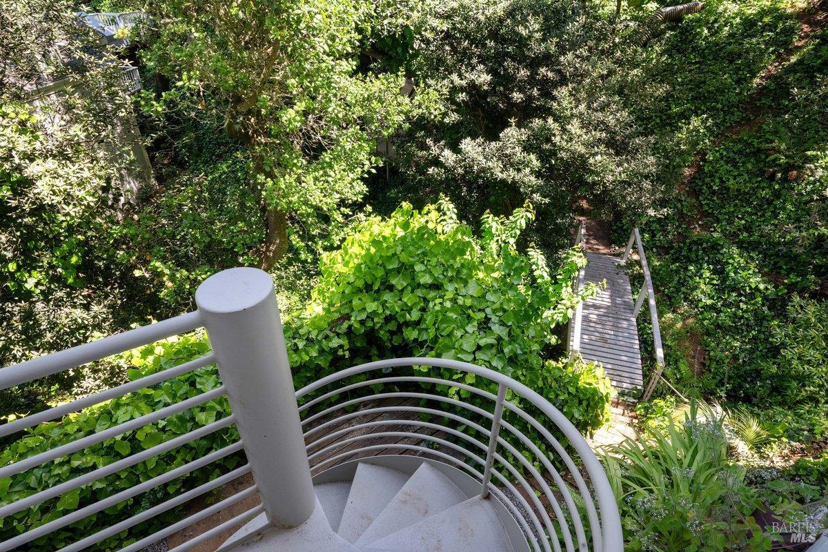 Detail Gallery Image 41 of 44 For 350 Sausalito Blvd, Sausalito,  CA 94965 - 4 Beds | 4/1 Baths