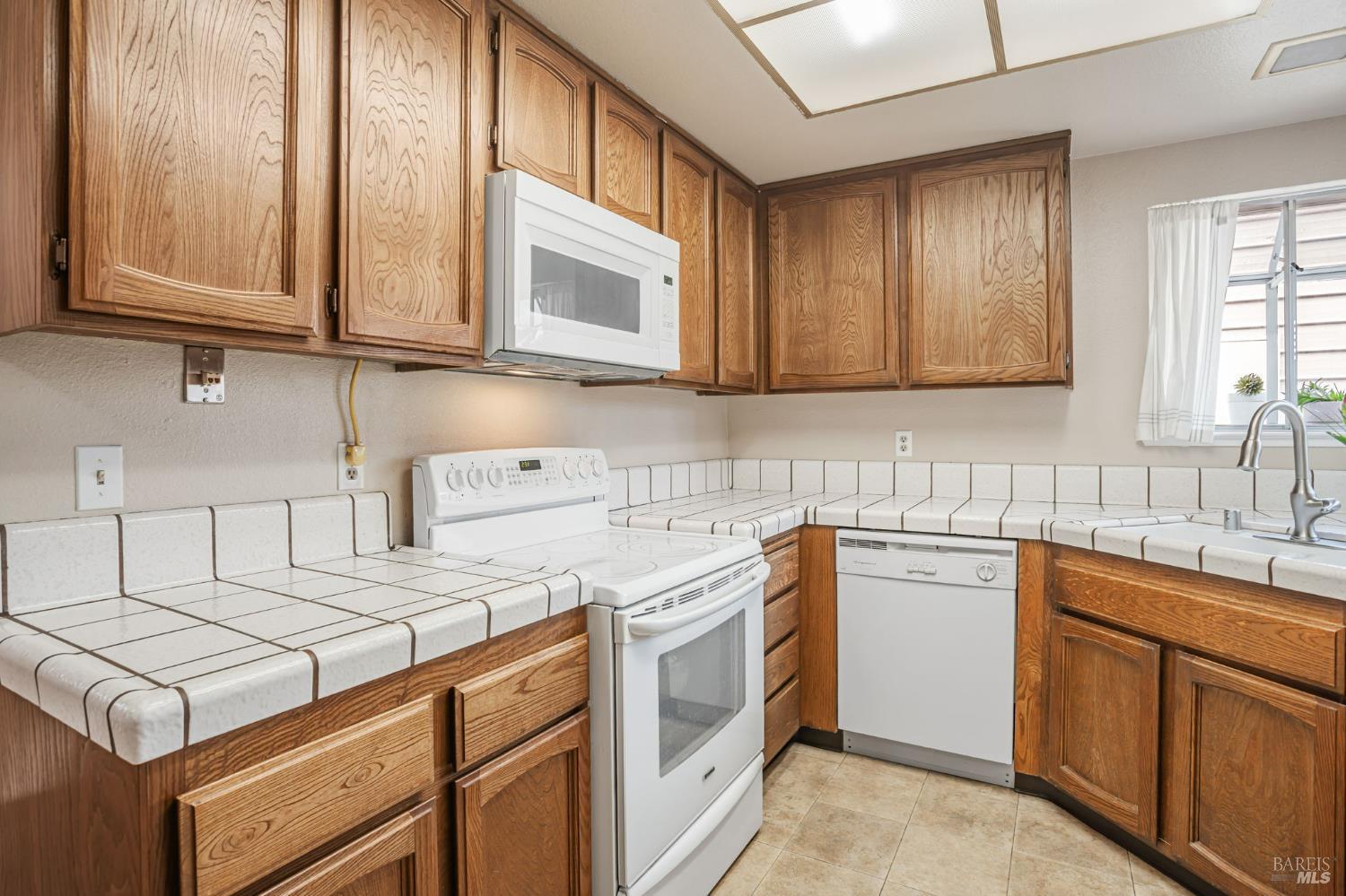 Bishop Drive, Vacaville, California image 11
