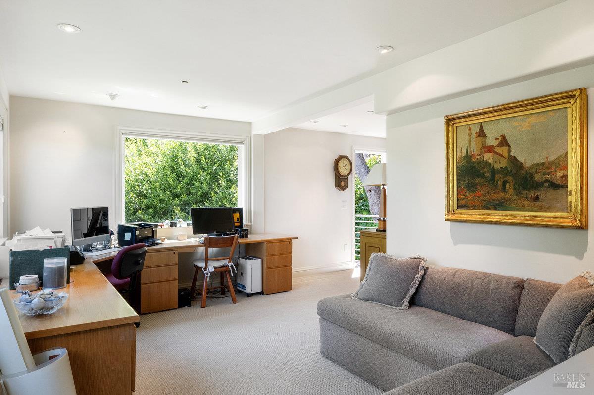 Detail Gallery Image 38 of 44 For 350 Sausalito Blvd, Sausalito,  CA 94965 - 4 Beds | 4/1 Baths