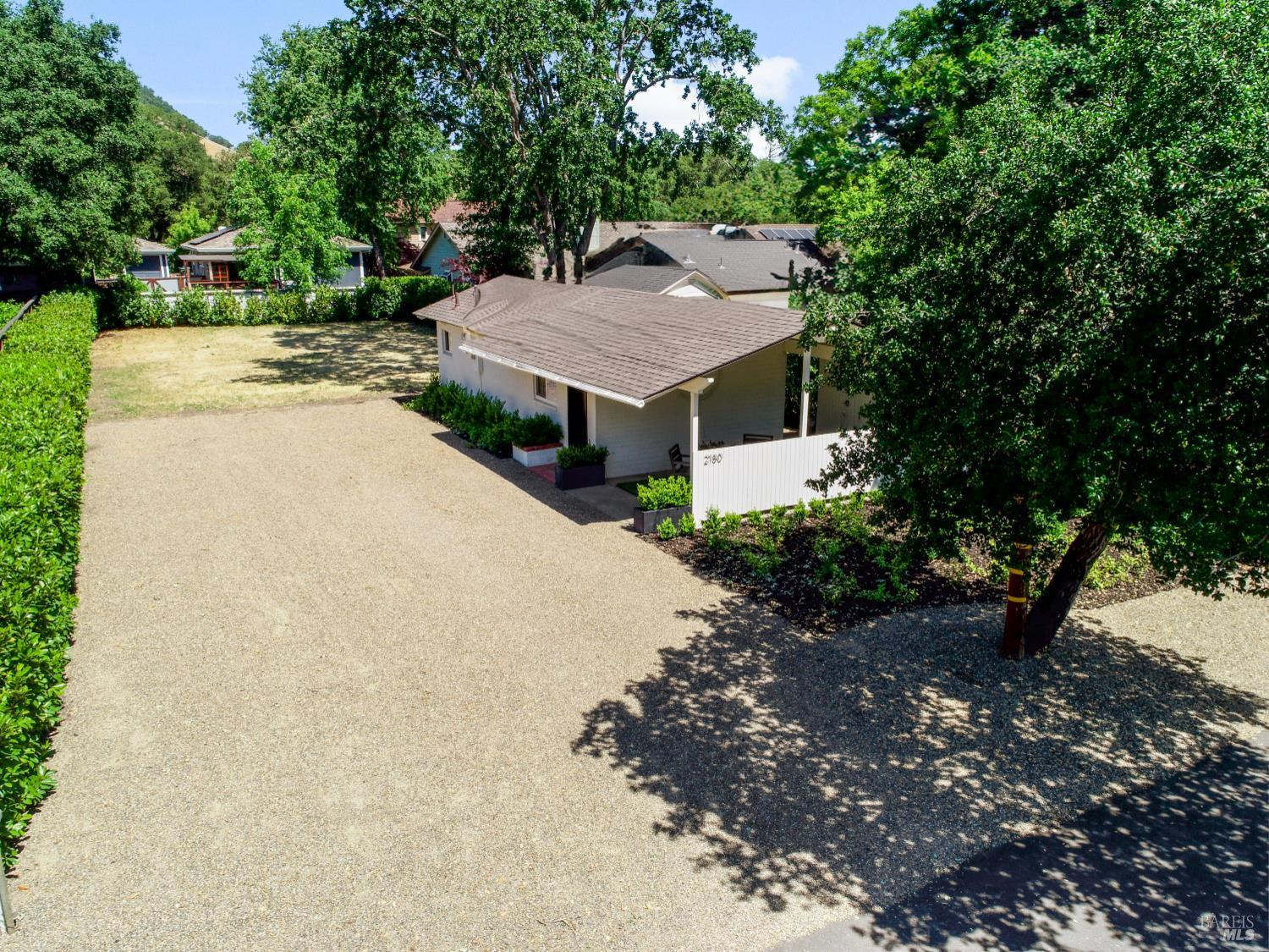 Detail Gallery Image 1 of 37 For 2180 Monroe St, Yountville,  CA 94599 - – Beds | – Baths