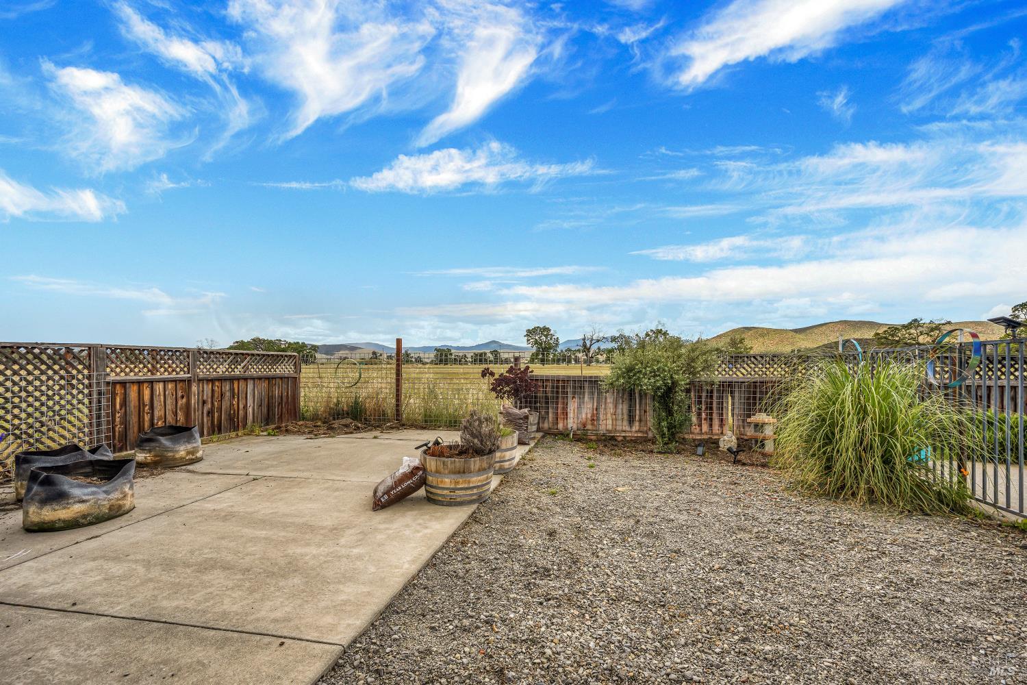 Detail Gallery Image 11 of 11 For 18537 Spyglass Rd, Hidden Valley Lake,  CA 95467 - 3 Beds | 2 Baths