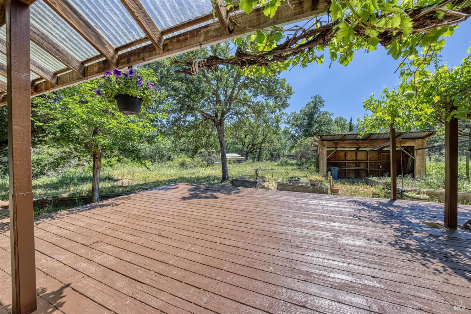 Detail Gallery Image 36 of 94 For 17651 Van Arsdale Rd, Potter Valley,  CA 95469 - 6 Beds | 5 Baths