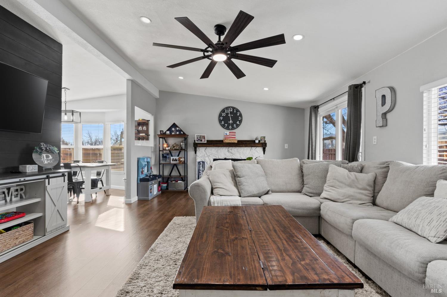 Detail Gallery Image 11 of 52 For 491 Aberdeen Way, Vacaville,  CA 95687 - 3 Beds | 2 Baths