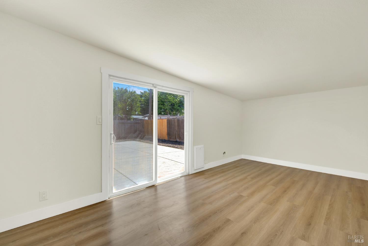 Detail Gallery Image 24 of 63 For 191 Juniper St, Vacaville,  CA 95688 - 3 Beds | 2 Baths