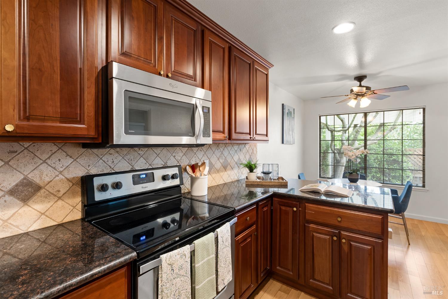 Detail Gallery Image 11 of 38 For 20912 via Colombard Unkn, Sonoma,  CA 95476 - 2 Beds | 2 Baths