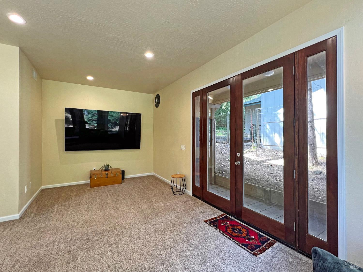 Detail Gallery Image 13 of 39 For 24034 Willow Ln, Willits,  CA 95490 - 3 Beds | 3 Baths