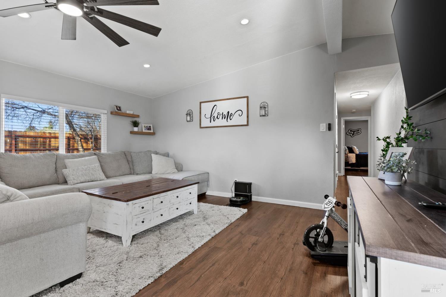 Detail Gallery Image 14 of 52 For 491 Aberdeen Way, Vacaville,  CA 95687 - 3 Beds | 2 Baths