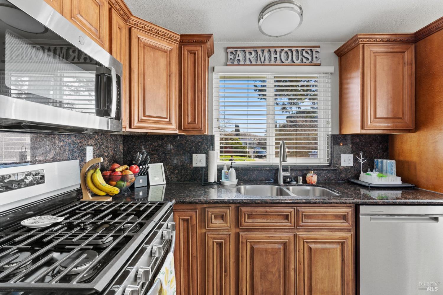 Detail Gallery Image 26 of 52 For 491 Aberdeen Way, Vacaville,  CA 95687 - 3 Beds | 2 Baths