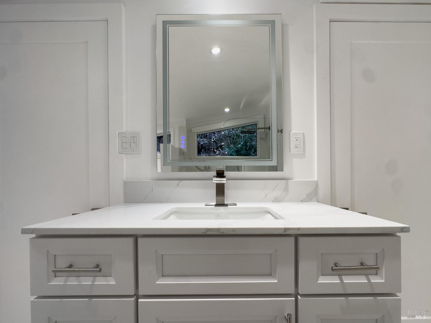 Detail Gallery Image 13 of 35 For 17420 Guernewood Ln, Guerneville,  CA 95446 - – Beds | – Baths