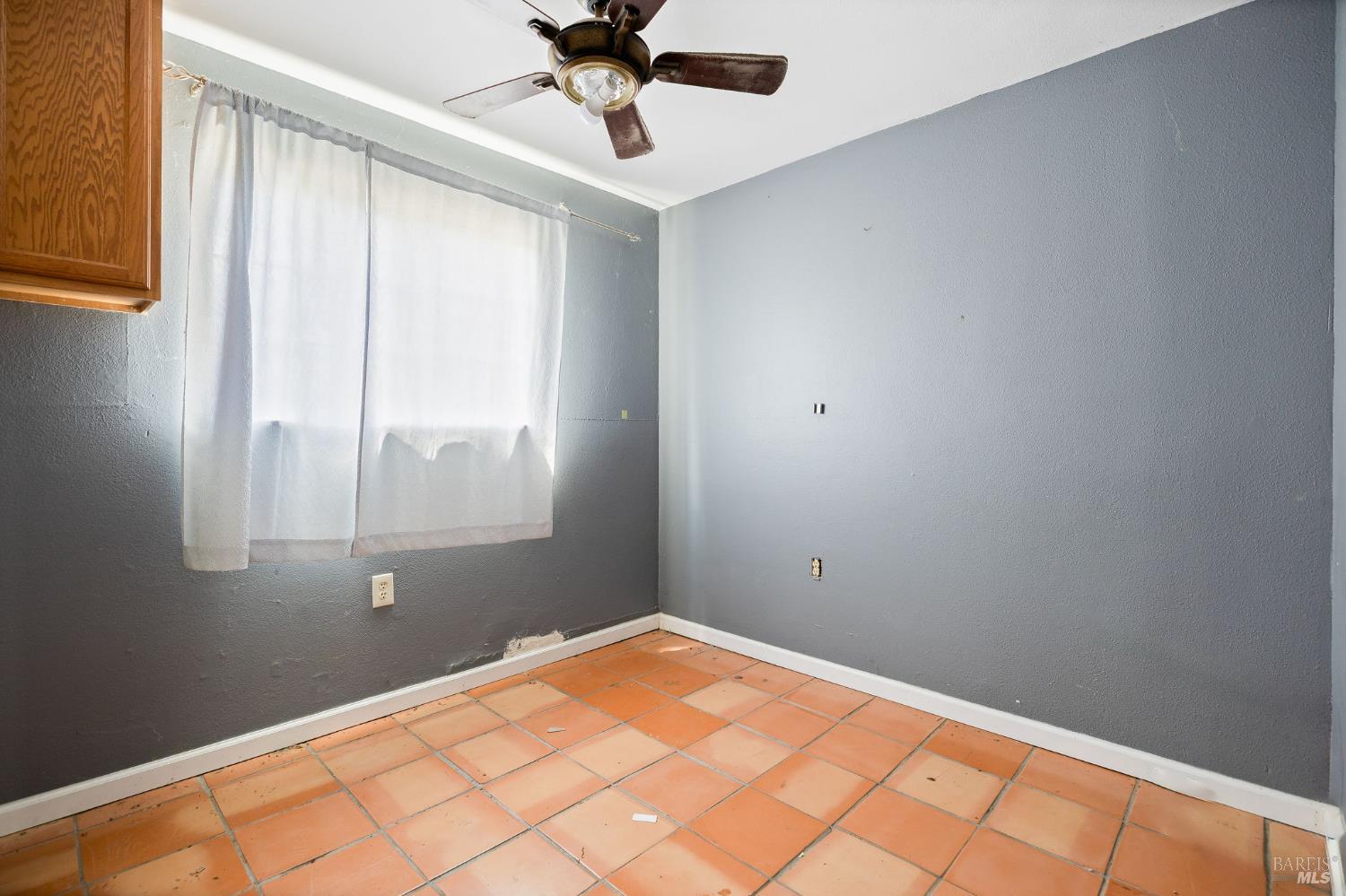 Detail Gallery Image 36 of 42 For 1045 3rd Ave, Napa,  CA 94558 - 2 Beds | 1 Baths