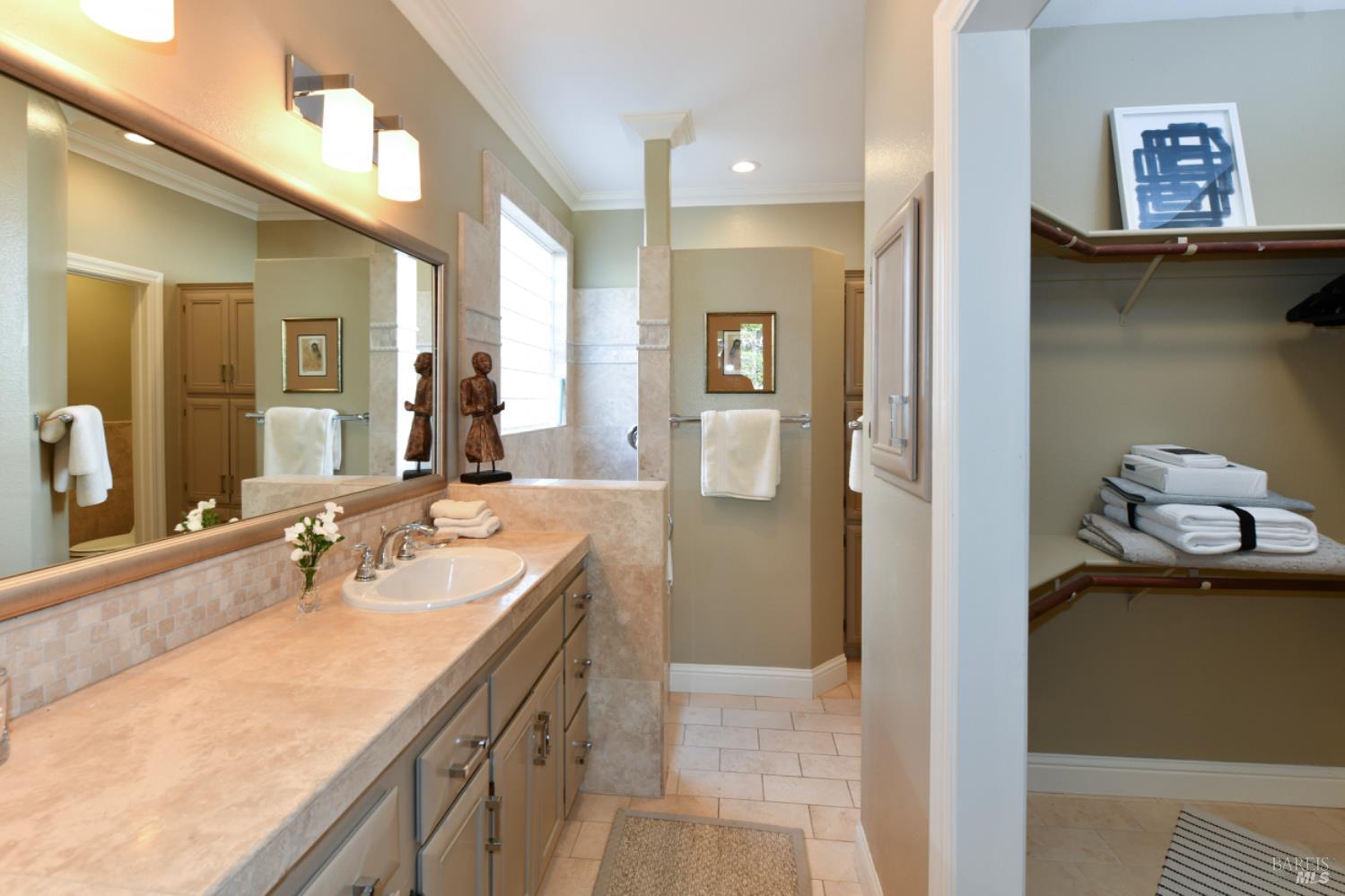 Detail Gallery Image 11 of 73 For 1571 Voorhees Cir, Saint Helena,  CA 94574 - 3 Beds | 2/1 Baths