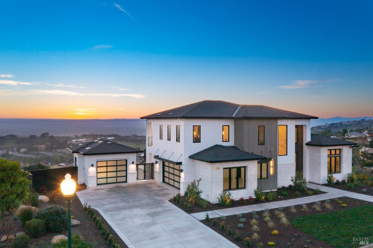 Detail Gallery Image 70 of 74 For 3835 Rocky Point Way, Santa Rosa,  CA 95404 - 4 Beds | 4/1 Baths