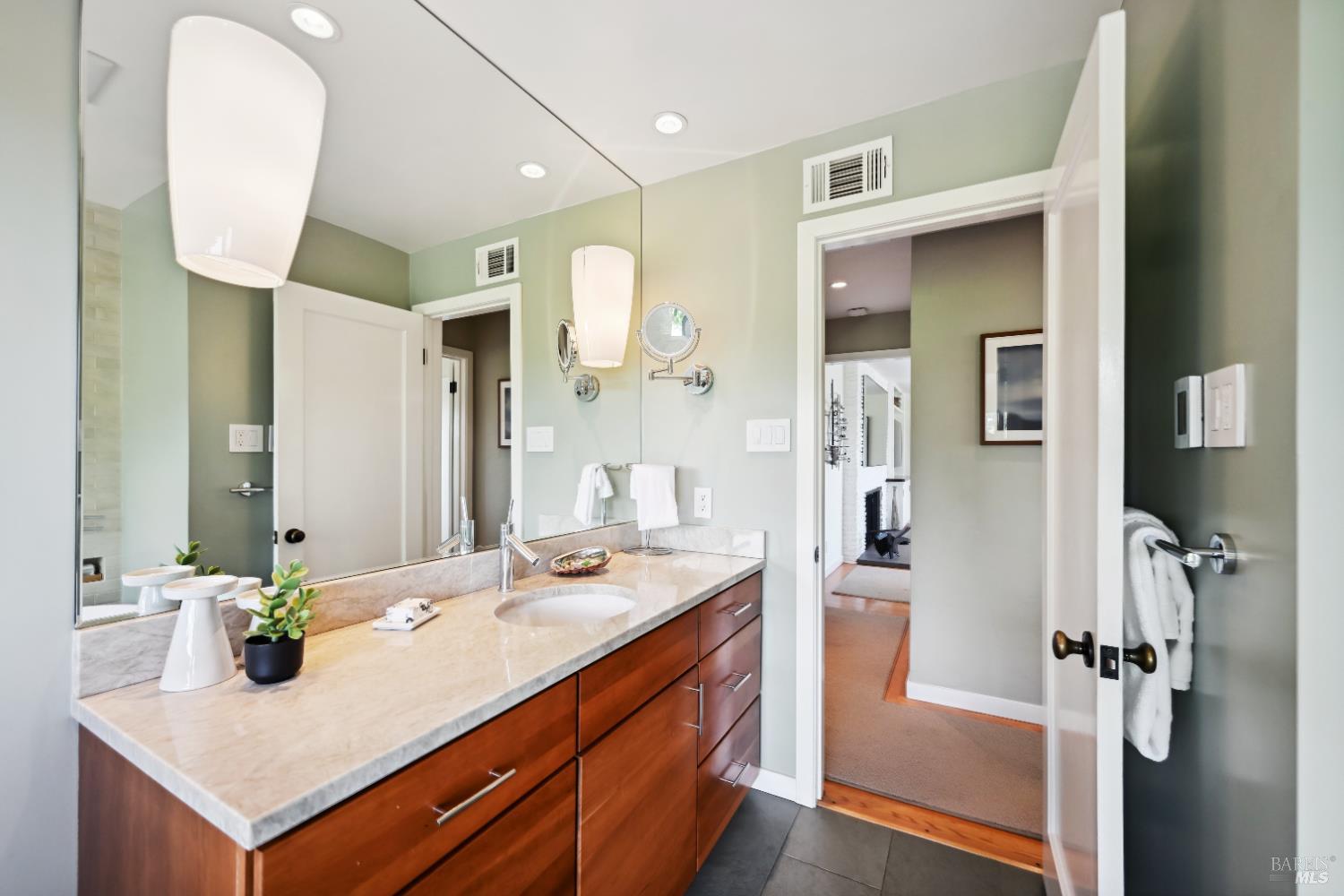 Detail Gallery Image 41 of 53 For 510 Redwood Rd, San Anselmo,  CA 94960 - 3 Beds | 1/1 Baths