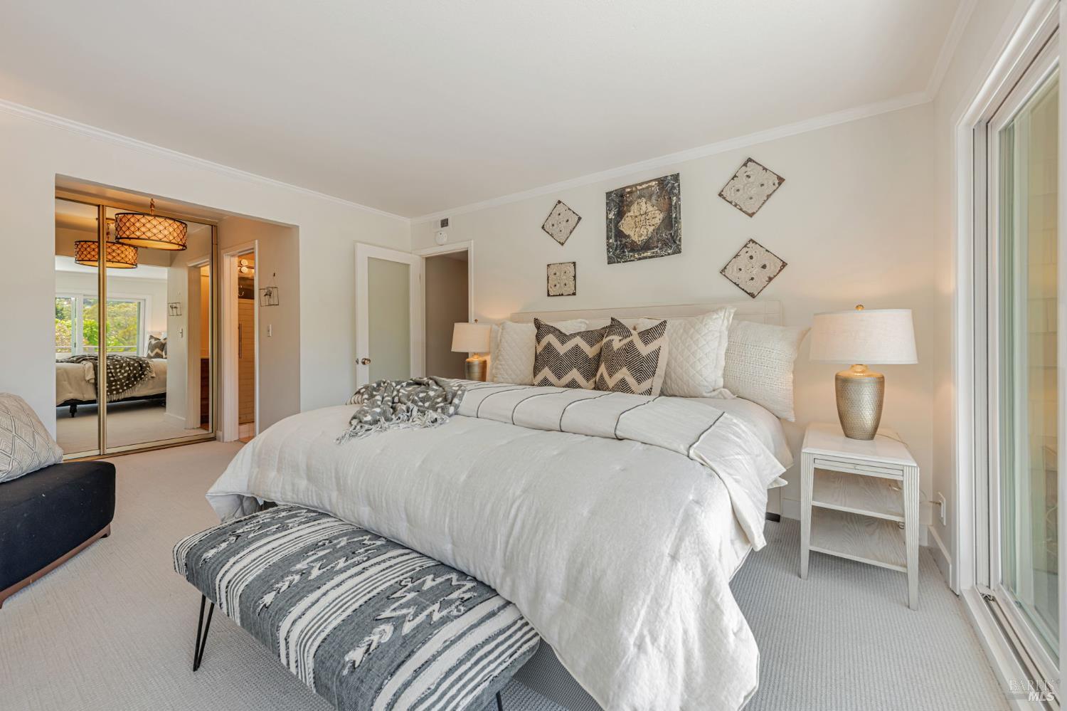 Detail Gallery Image 12 of 30 For 6 Redwood Ave, Corte Madera,  CA 94925 - 3 Beds | 2 Baths