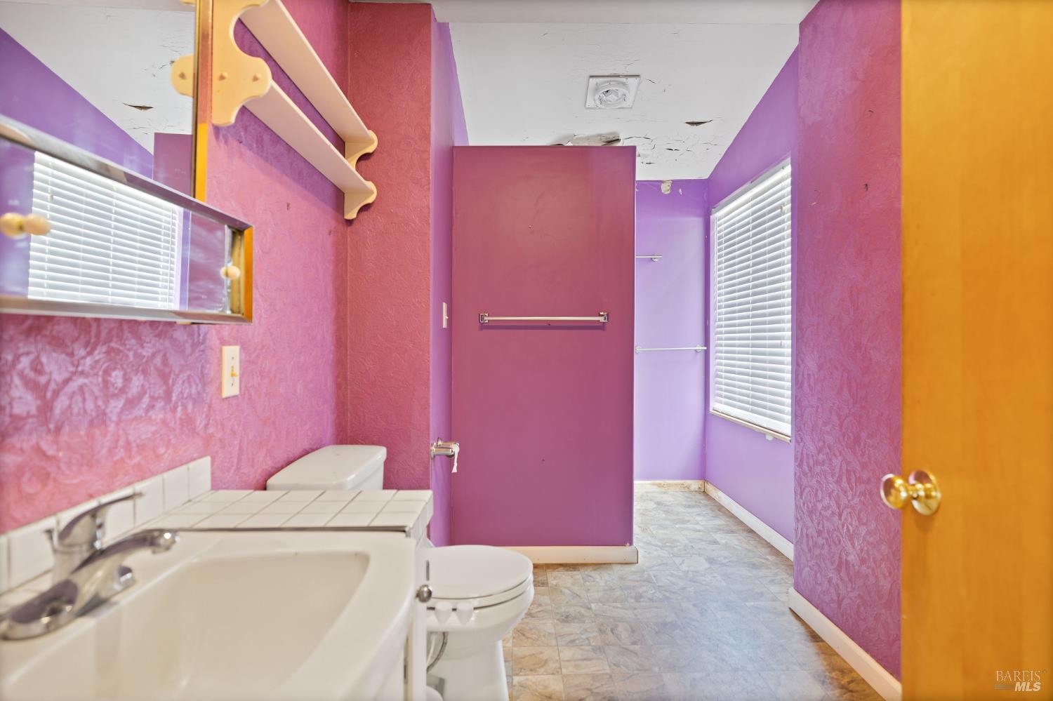 Detail Gallery Image 29 of 42 For 1045 3rd Ave, Napa,  CA 94558 - 2 Beds | 1 Baths