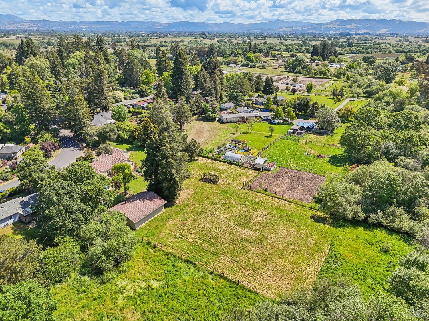 Detail Gallery Image 47 of 50 For 6755 Carol Dr, Sebastopol,  CA 95472 - 3 Beds | 2 Baths