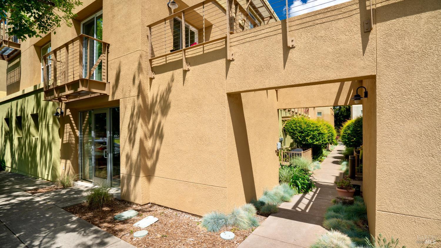Detail Gallery Image 28 of 28 For 336 City Center Dr, Rohnert Park,  CA 94928 - 2 Beds | 2/1 Baths
