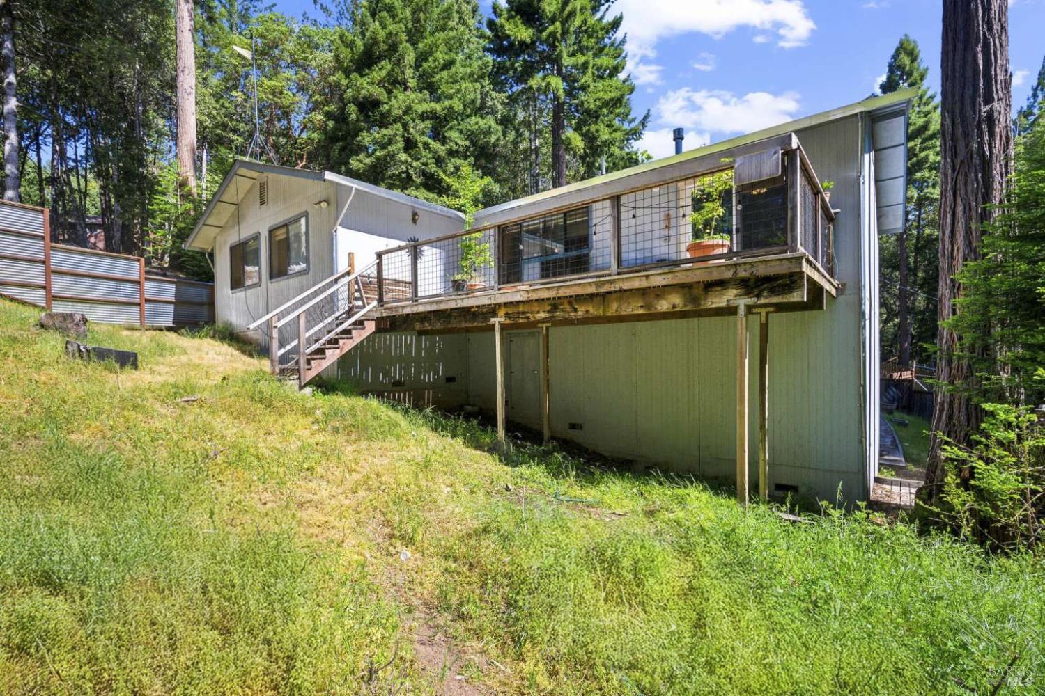Otter Place, Willits, California image 8