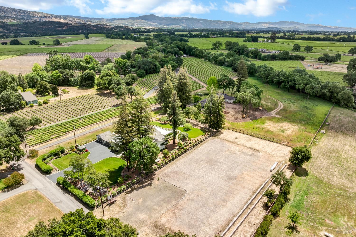 Detail Gallery Image 4 of 23 For 1145 Ragatz Ln, Napa,  CA 94558 - – Beds | – Baths