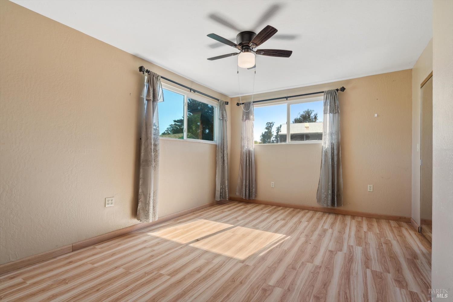 Detail Gallery Image 13 of 24 For 9881 Minnesota Ave, Penngrove,  CA 94951 - 3 Beds | 2 Baths
