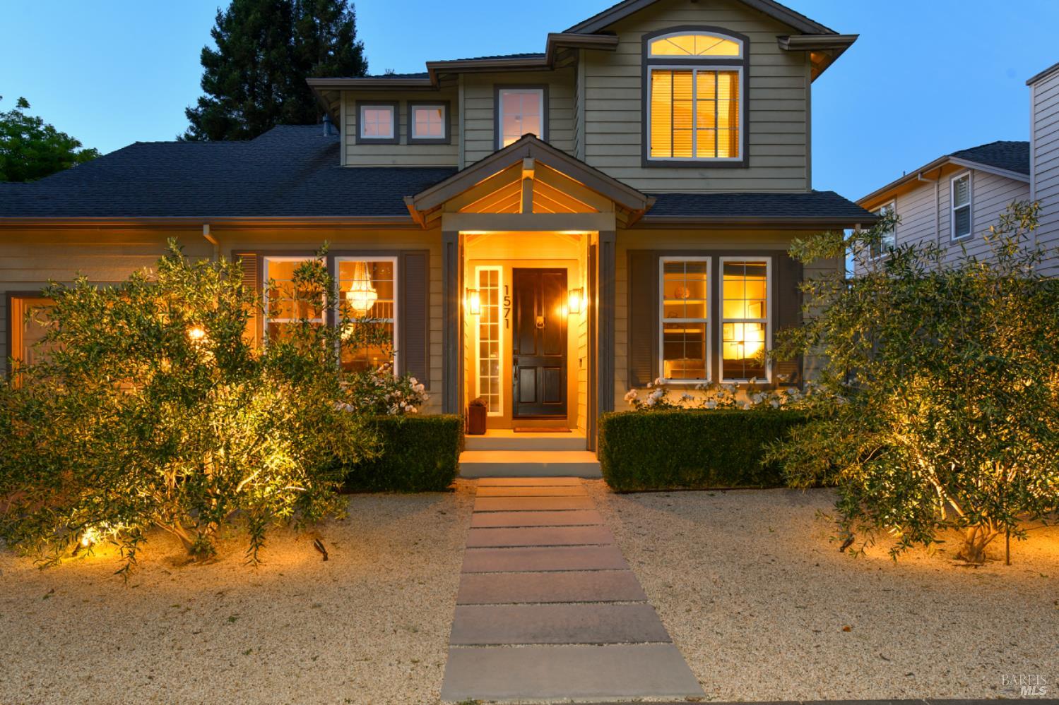 Detail Gallery Image 2 of 73 For 1571 Voorhees Cir, Saint Helena,  CA 94574 - 3 Beds | 2/1 Baths