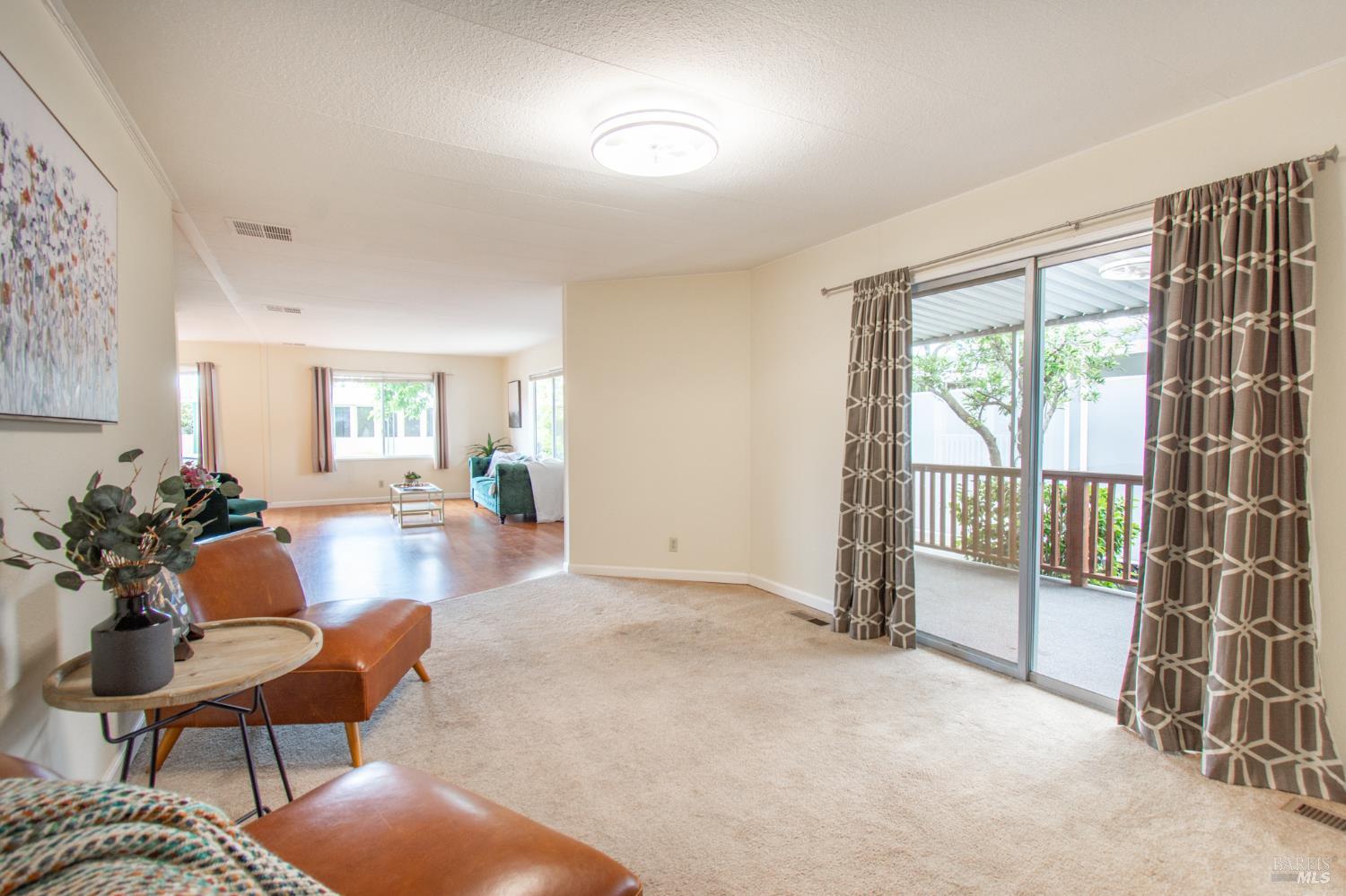 Detail Gallery Image 16 of 31 For 110 San Antonio Way, Yountville,  CA 94599 - 2 Beds | 2 Baths